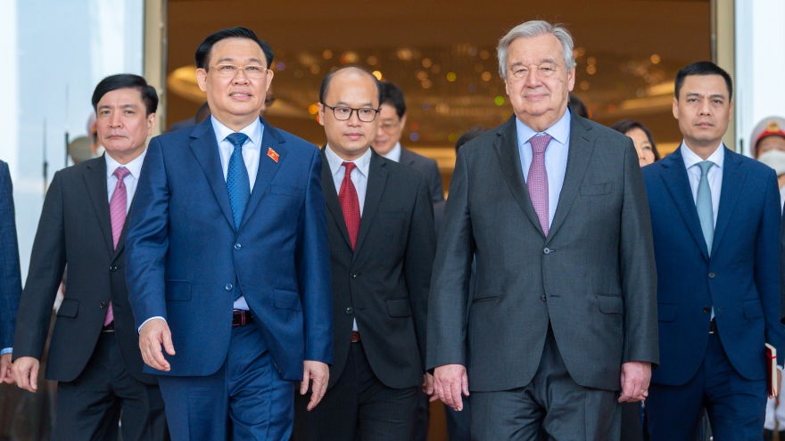 Chủ tịch Quốc hội Vương Đình Huệ tiếp Tổng Thư ký LHQ António Guterres